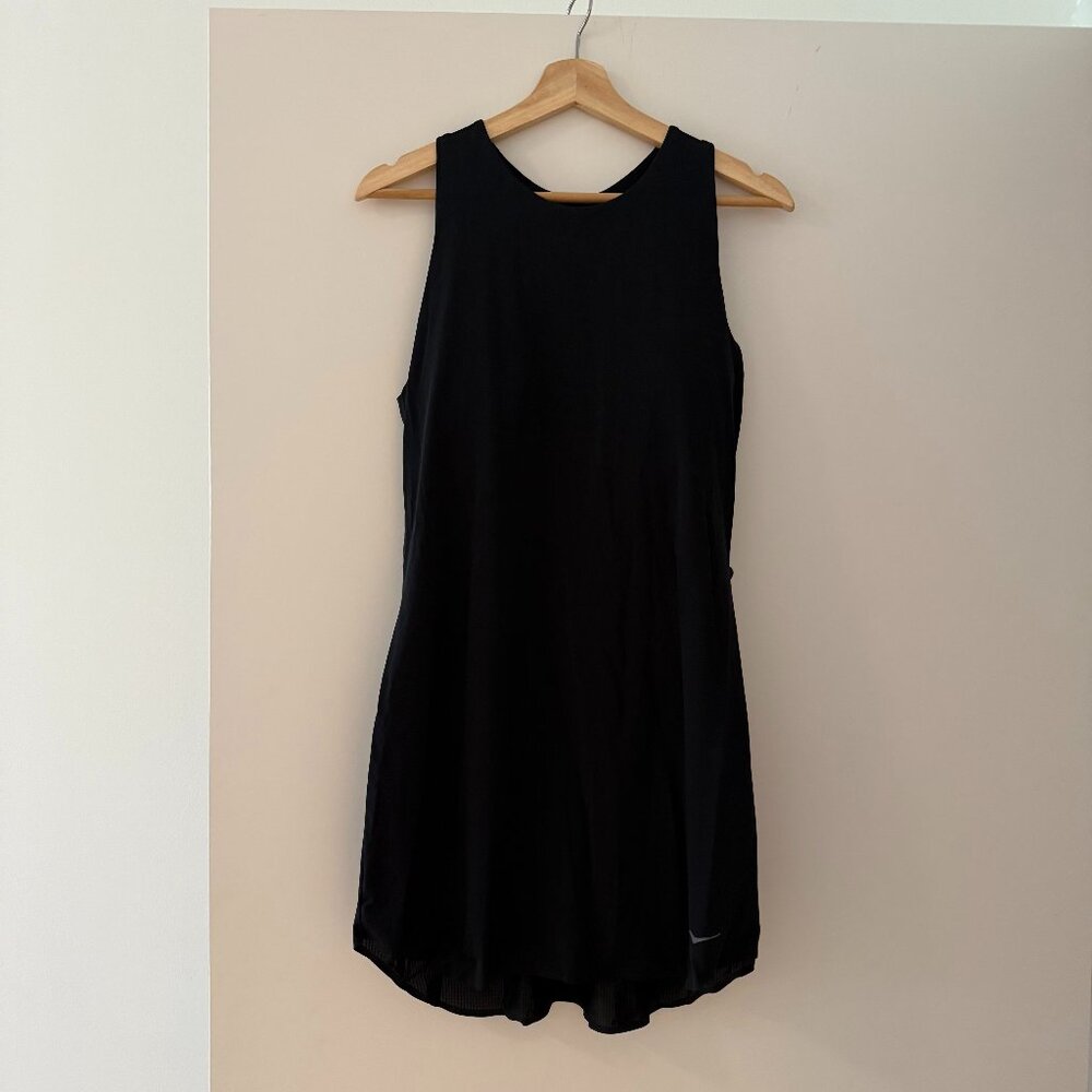 Hoka Midnight Black Sleeveless Backless Dress